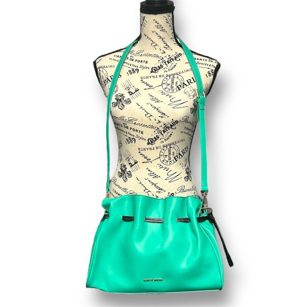 New Badgley Mischka Tote Shoulder Bag Snake Trim Green Black Vegan Leather Retro